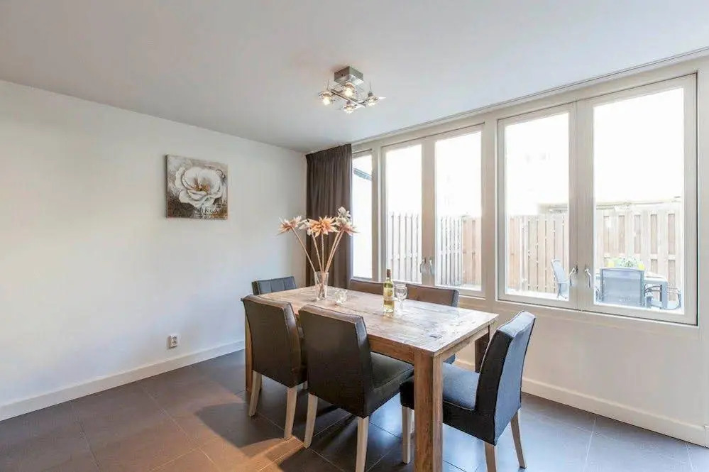 Tulip Apartment A
