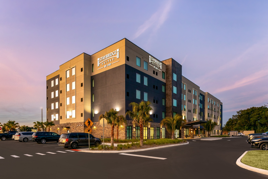 Staybridge Suites Ocala-near Equestrian-Aquatics by IHG