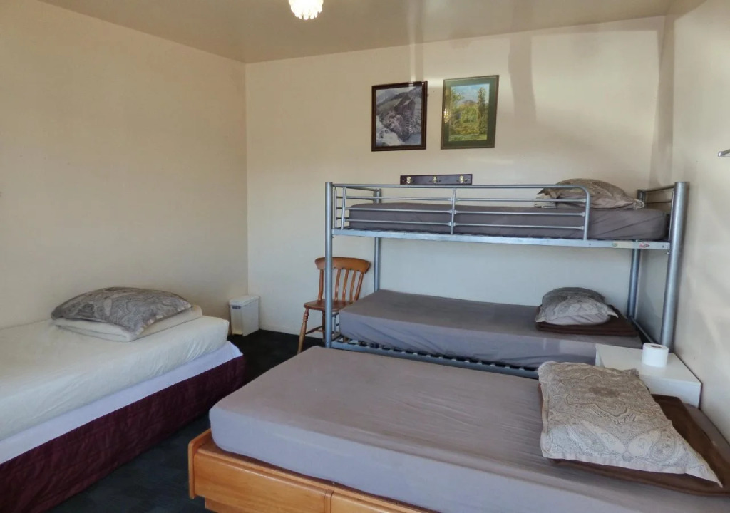 Racecourse Backpackers Hostel