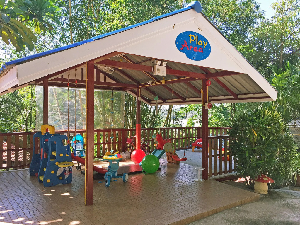 Koh Mak Buri Hut Natural Resort