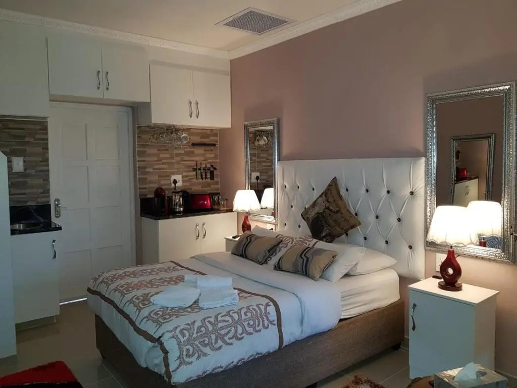 RJs Guesthouse