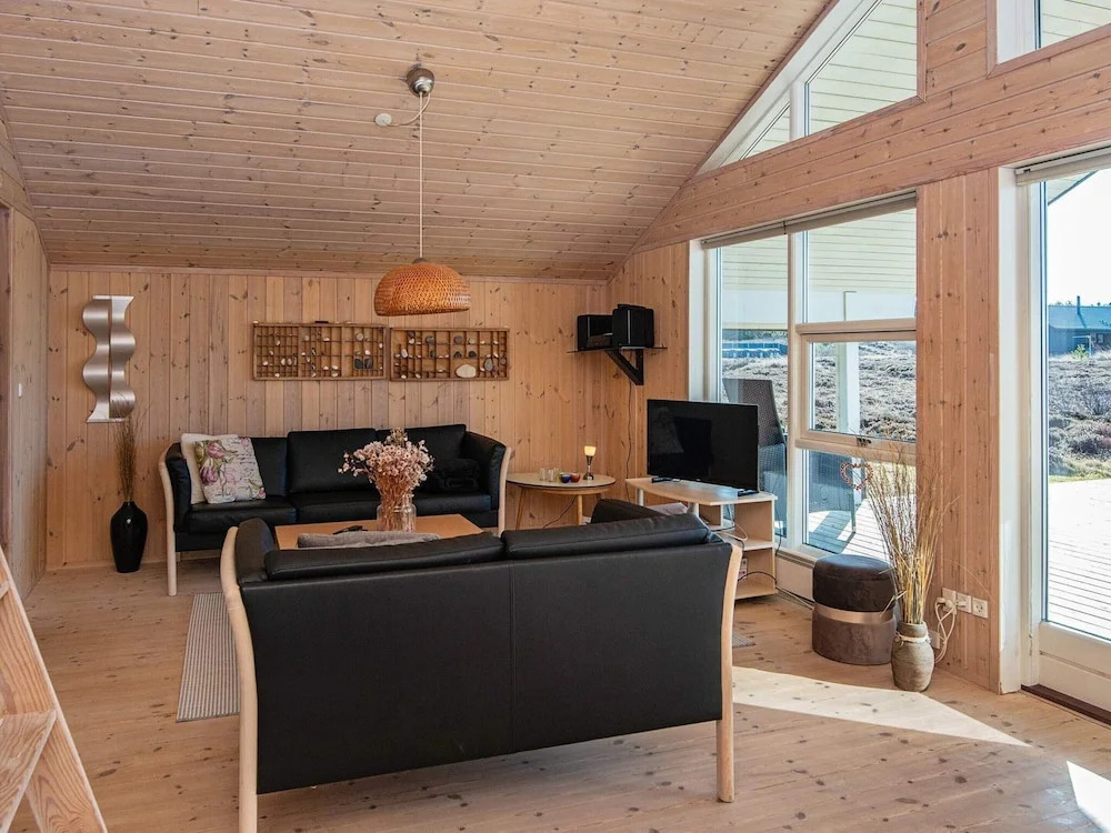 6 person holiday home in Ringkøbing-By Traum