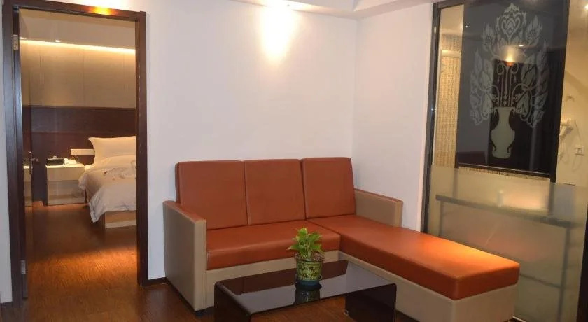 Royal Holiday Hotel