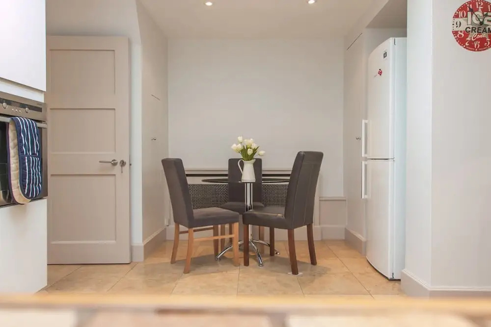 Audley Street Apartment