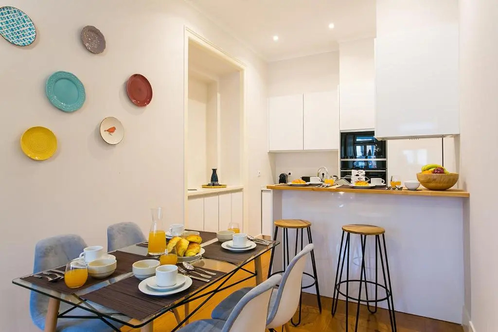 LovelyStay - Cozy 3BDR Apartment in Estrela