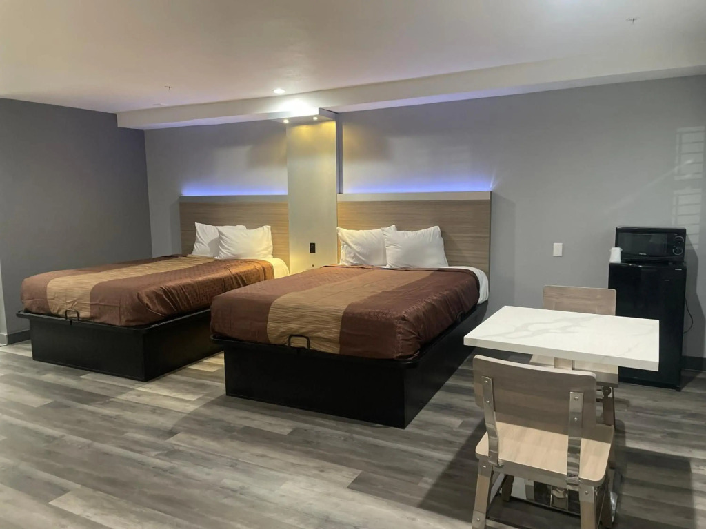 Travelodge by Wyndham Whittier