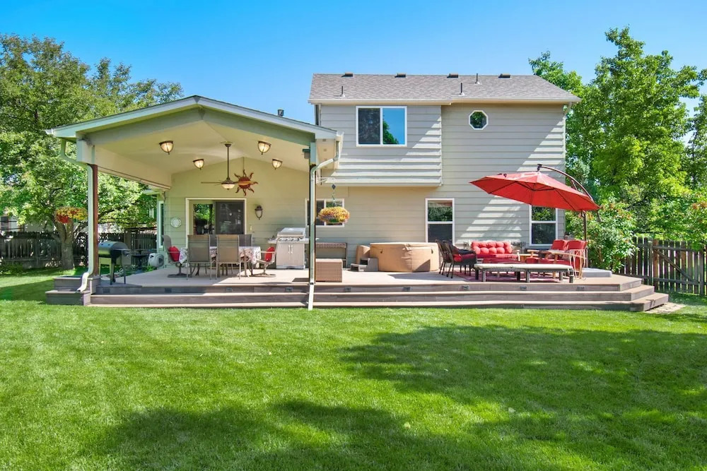 Parkside Gardens | Shady Private Yard W/ Hot Tub!