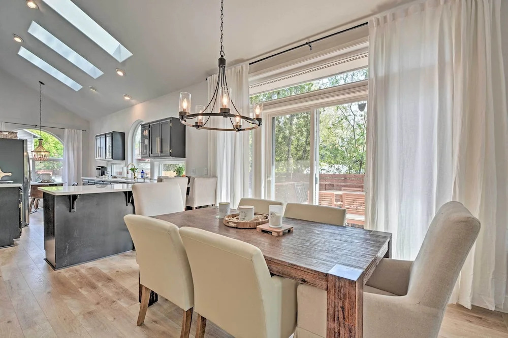 1 Mi to Drinks & Dining: Getaway in Grants Pass