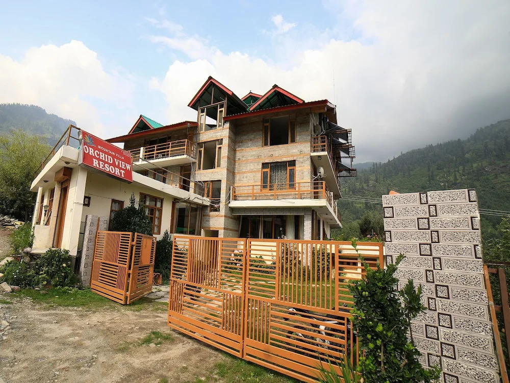 OYO 16368 Home Apple View Premium Studio Shanag