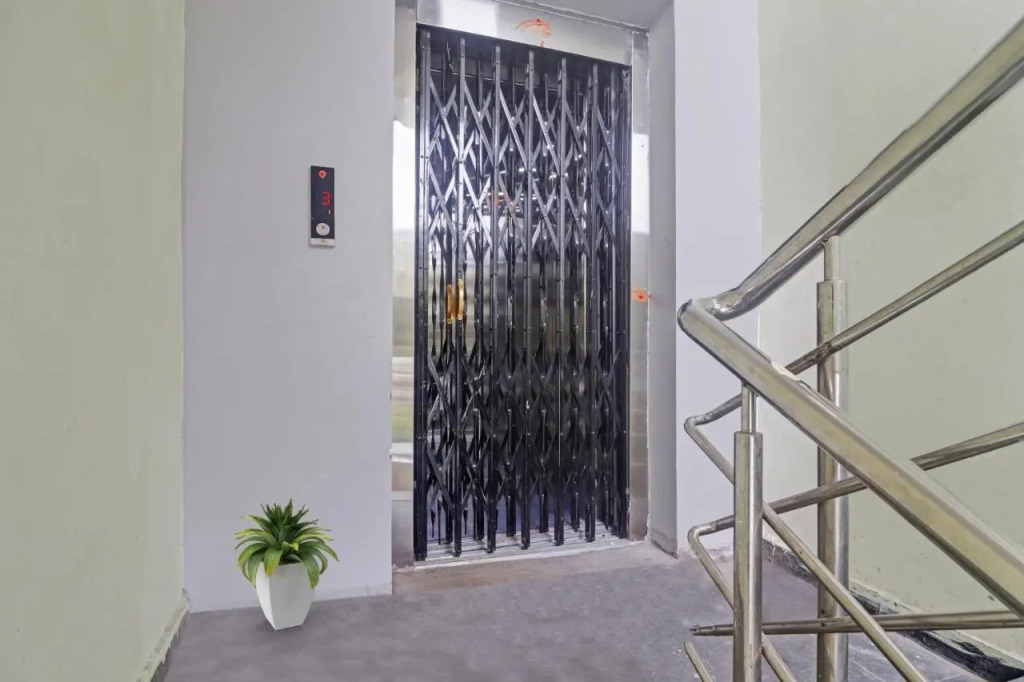 OYO 93028 Hotel Venkateshwara Grand