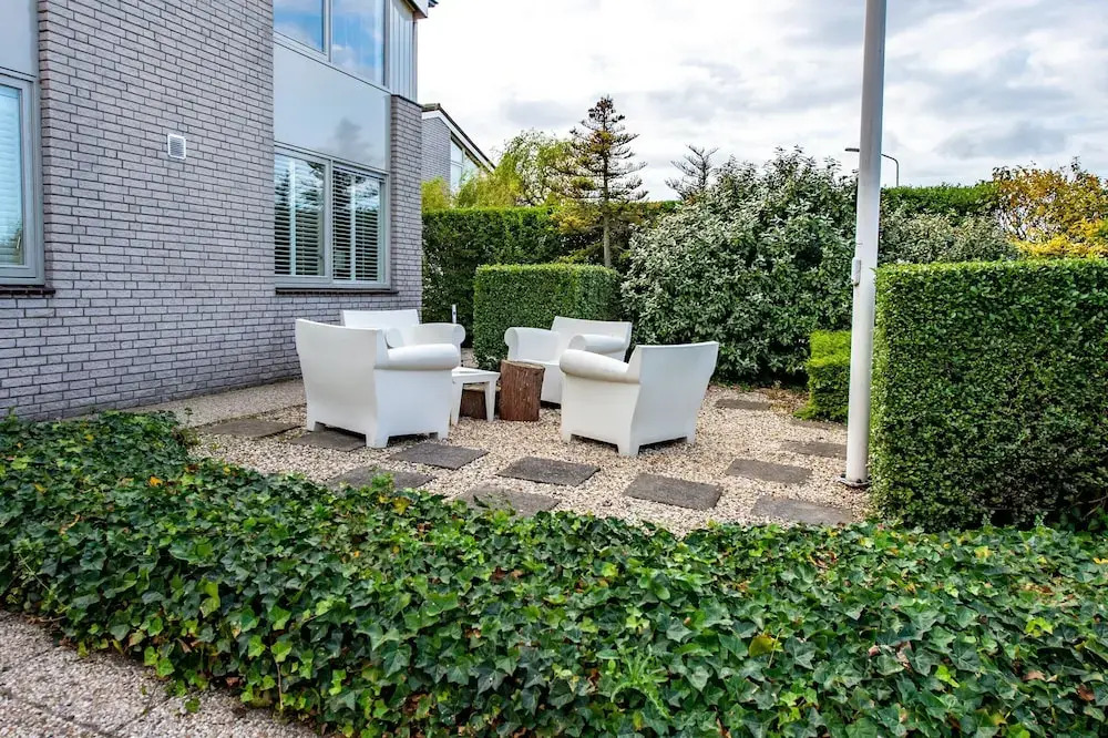 Bungalow near Marina and Beach Kamperland