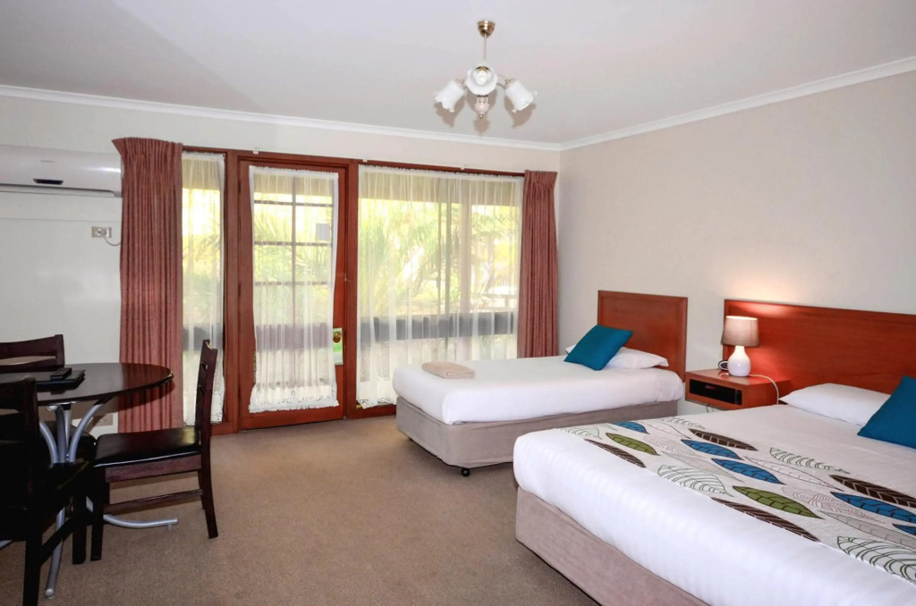River Country Inn