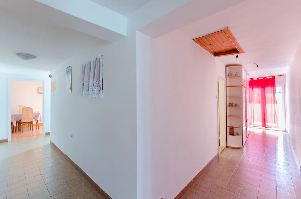 Apartments Snjezana