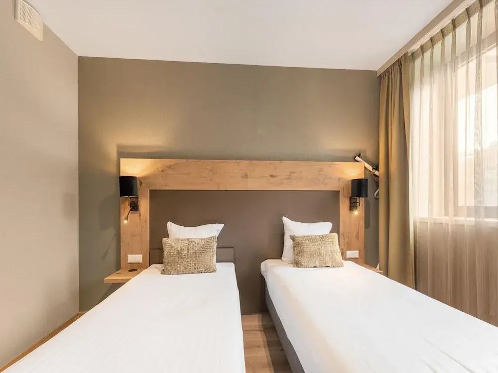 Holiday Home in Egmond aan Zee Near Beach