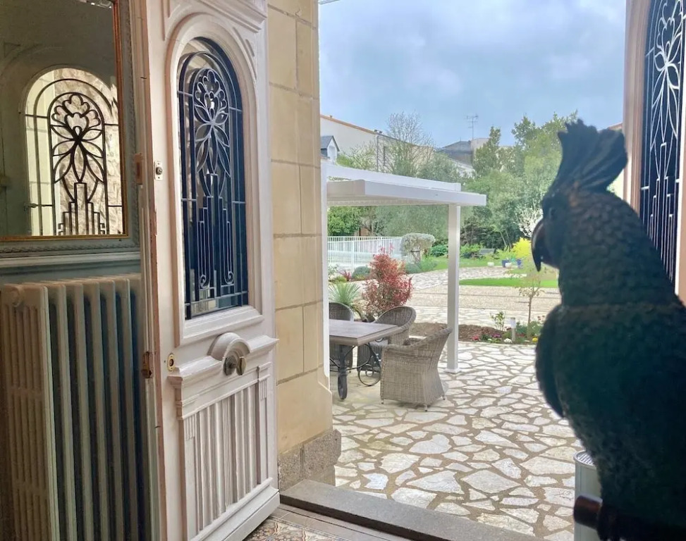La Villa des Roses Gîte Chambres dhôtes Piscine chauffée