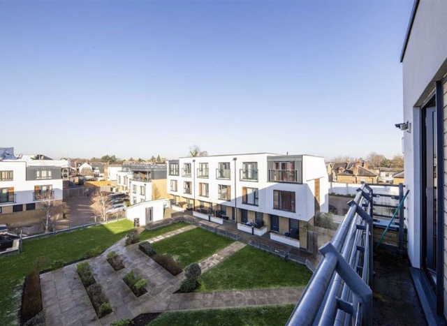Teddington Two Beds by Vantage Apartments