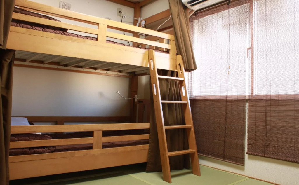 T and K Hostel Kobe Sannomiya East