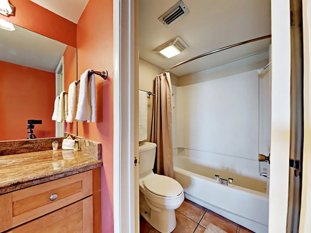 4400 Gulf Blvd Condo Unit 402