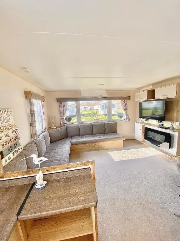 Thorpe Park Cleethorpes Caravan at Lakeside 84