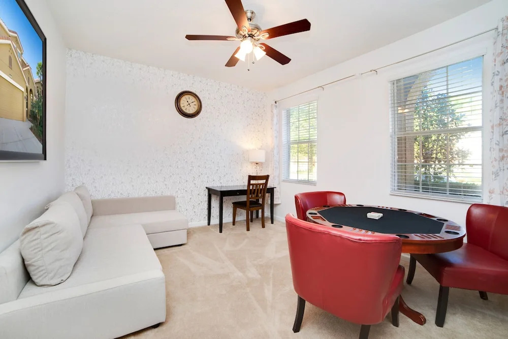 4373 Acorn Court