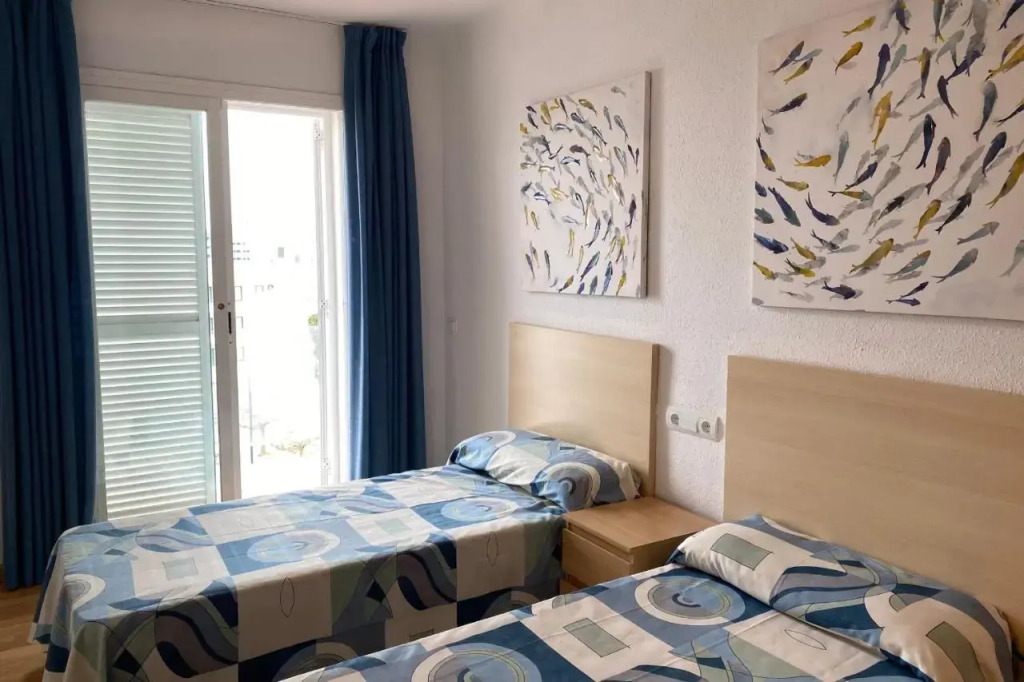 Flat with POOL 600m from the BEACH