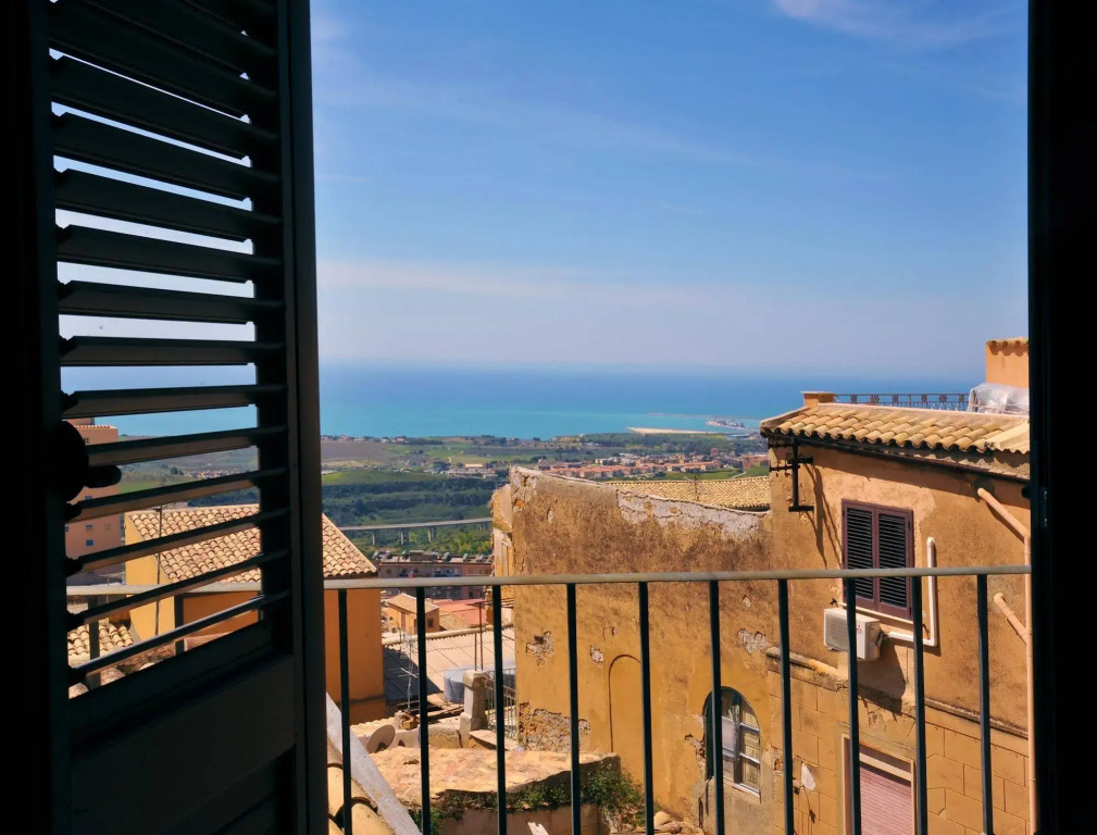 La Grotta Greca