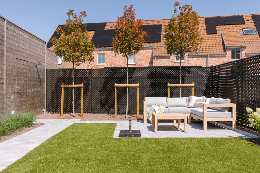 Modern house JULIE with spacious garden and garage