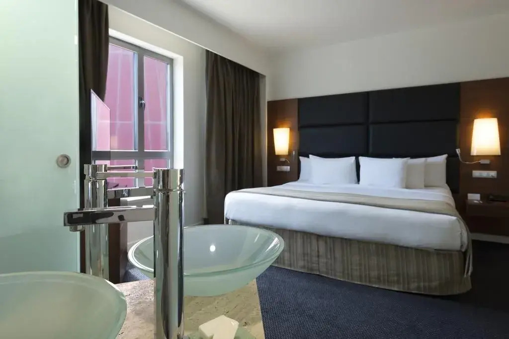 BAH Barcelona Airport Hotel