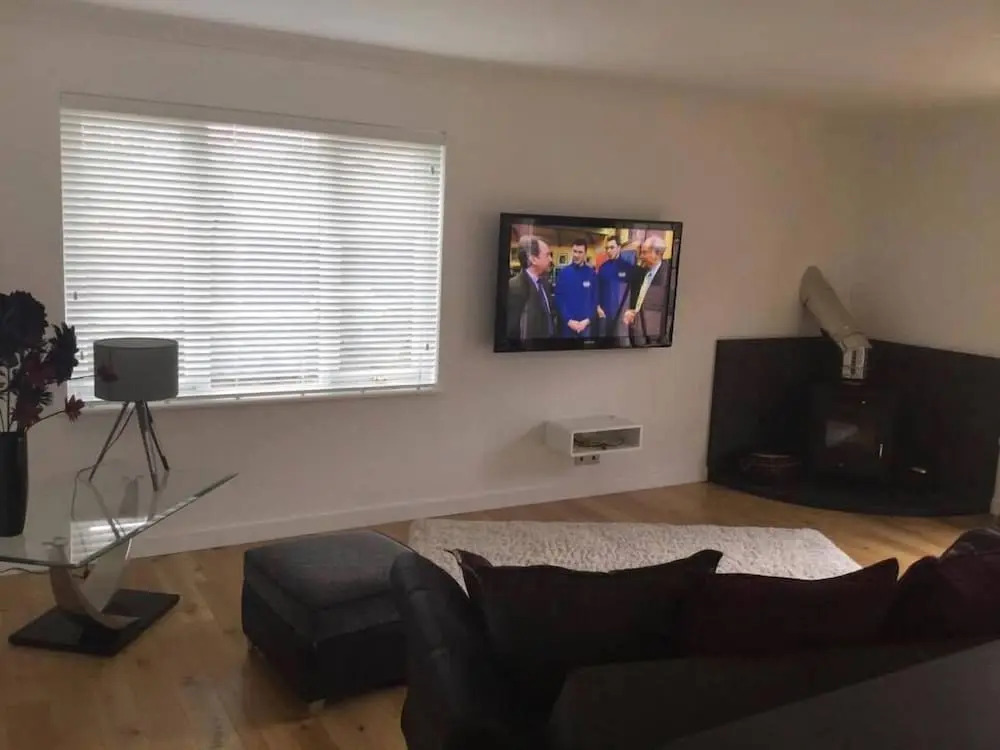 Langley Cottage with patio, spacious rooms - part of Langley Serviced Apartments several properties in Wick