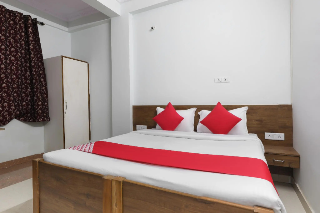 OYO 47603 Hotel Sandalwood Vibes