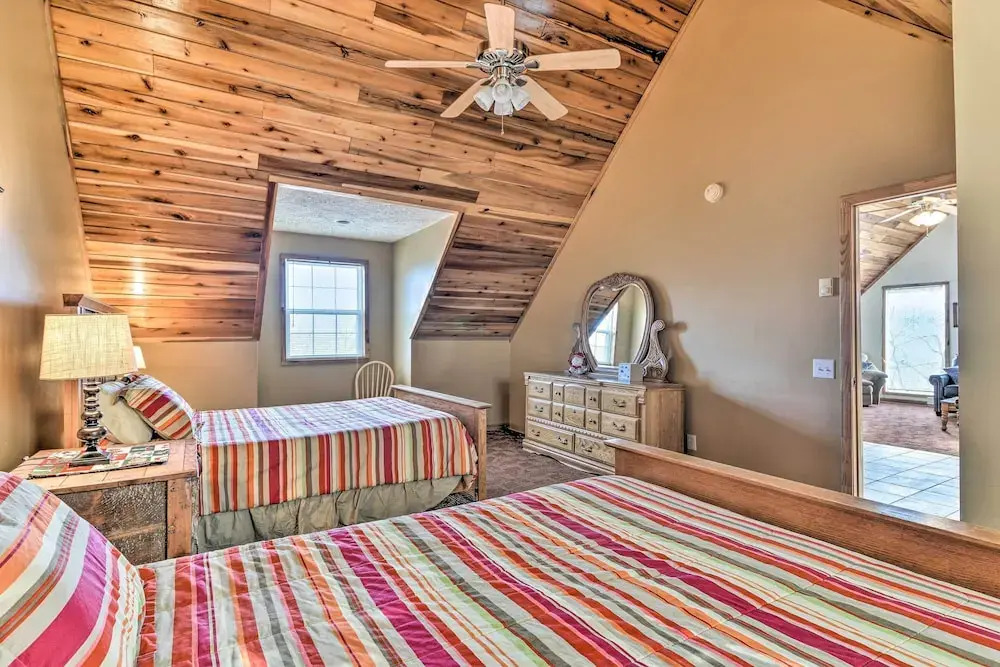 Ski-in/ski-out Ghent Cabin w/ Mountain Views!