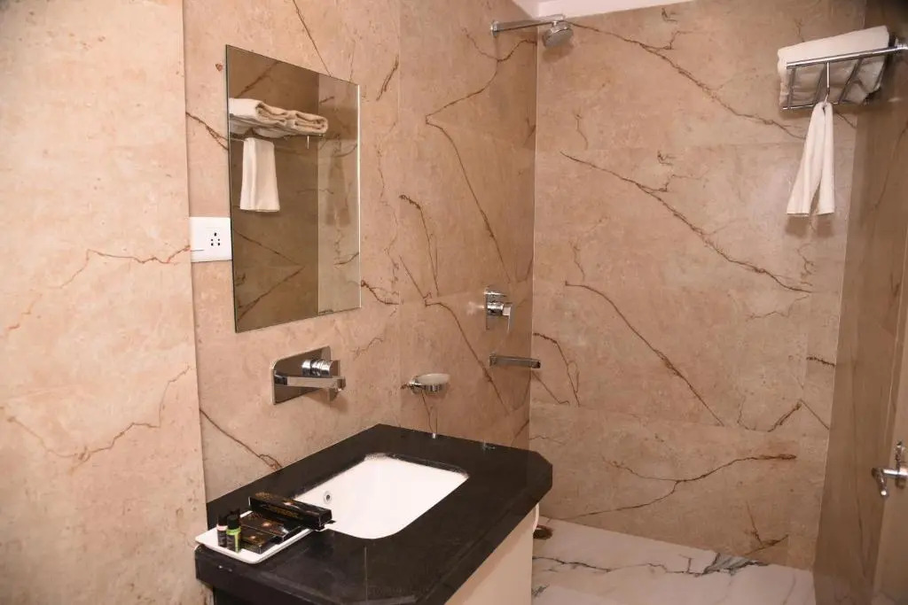 Hotel Ekta International !! 300 Mts From BABA BAIDYANATH DHAM TEMPLE