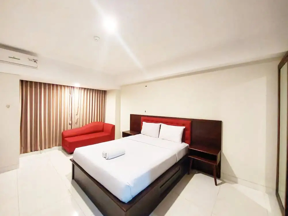 Brand New and Homey Studio at Mataram City Apartment By Travelio
