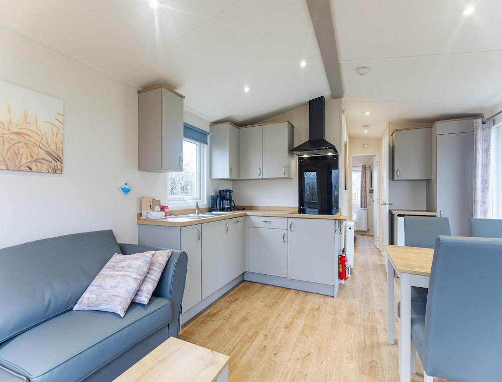 2-bedroom Family Retreat Near Dunes