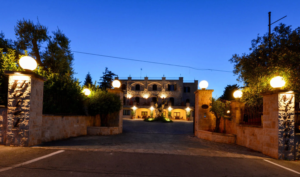 Hotel Castel Miramonti