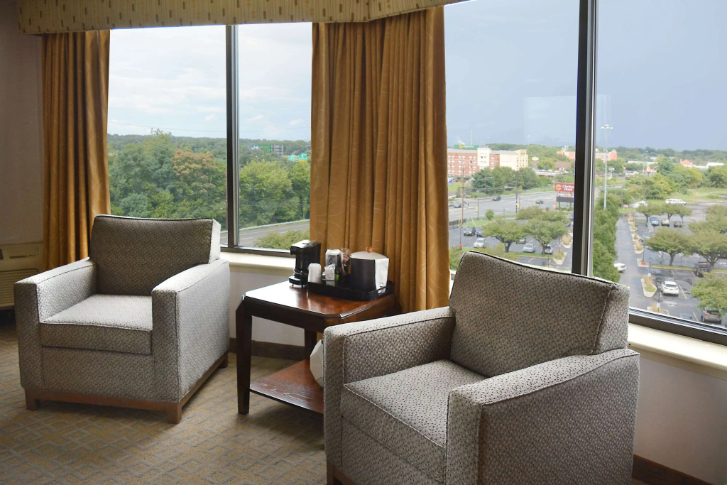 Clarion Hotel Philadelphia International Airport