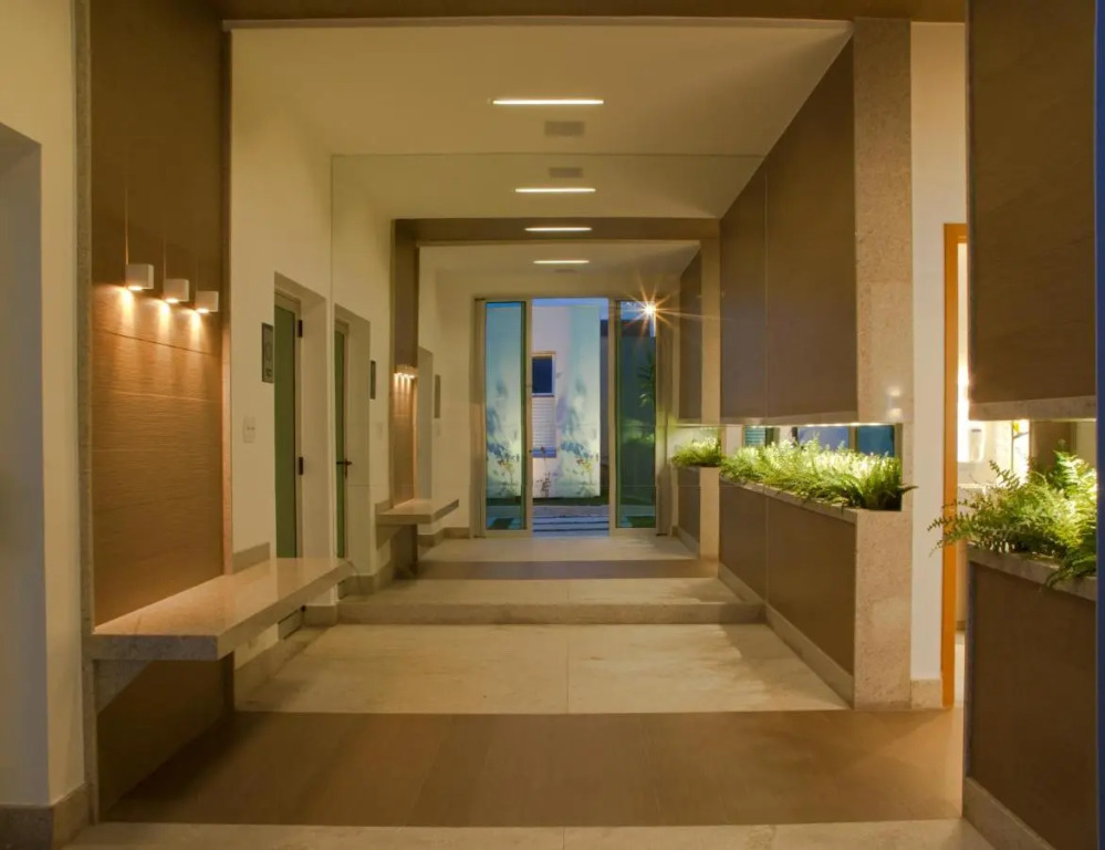 Jade Hotel