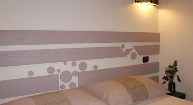 Palm Gallery Hotel