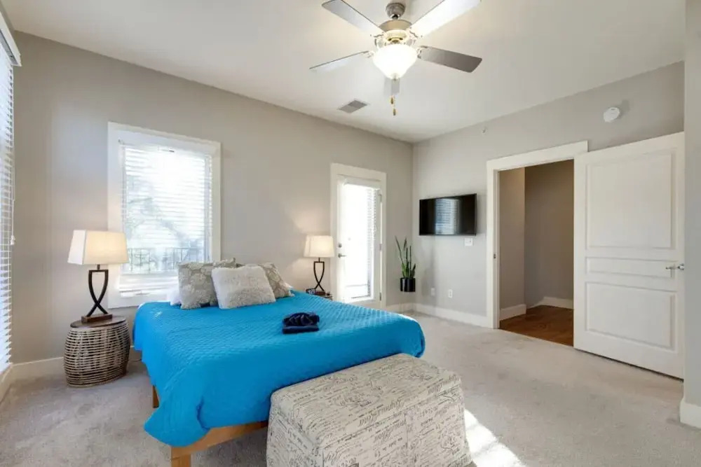 Bring Friends - Nashville Extra Large Rental Condo