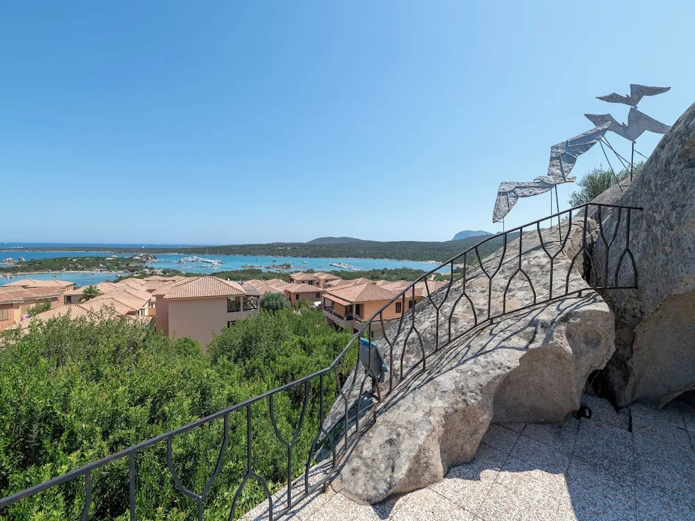 Relax on the Bay of Marinella