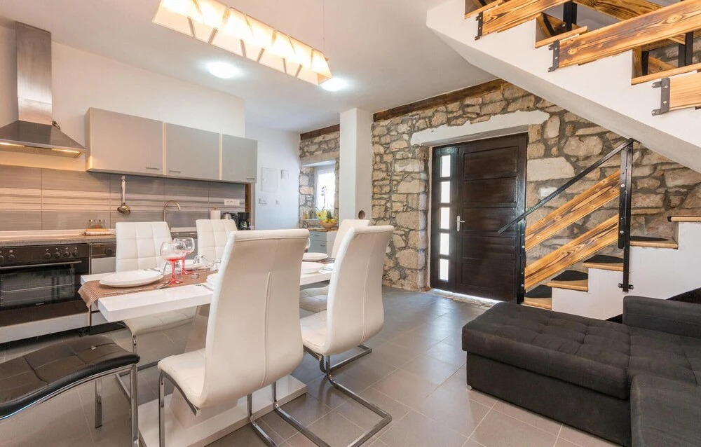 Lovely Home In Donje Rastane