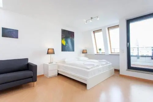 The Danziger, 2 unique roof top units in PrenzlauerBerg, group & family friendly, from 2 up to 7 Guests
