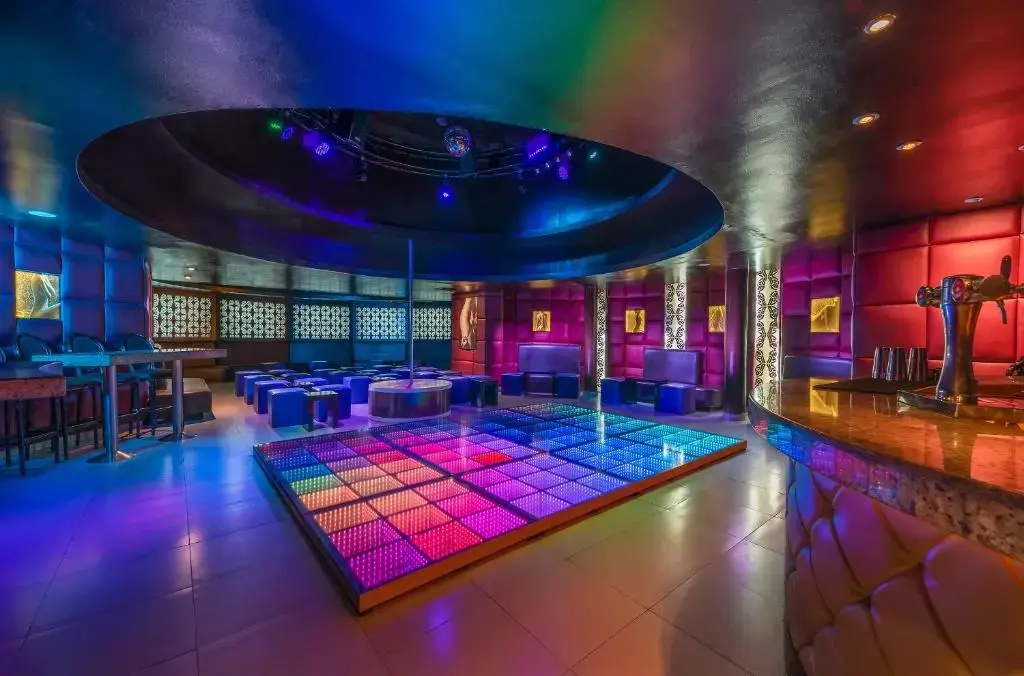 Desire Riviera Maya Resort All Inclusive, Exclusively for Couples