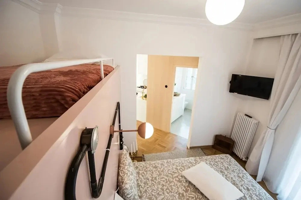 Boutique by QR booking