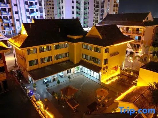 Yunmuxi Hotel (Nanla River Starry Night Market Branch)