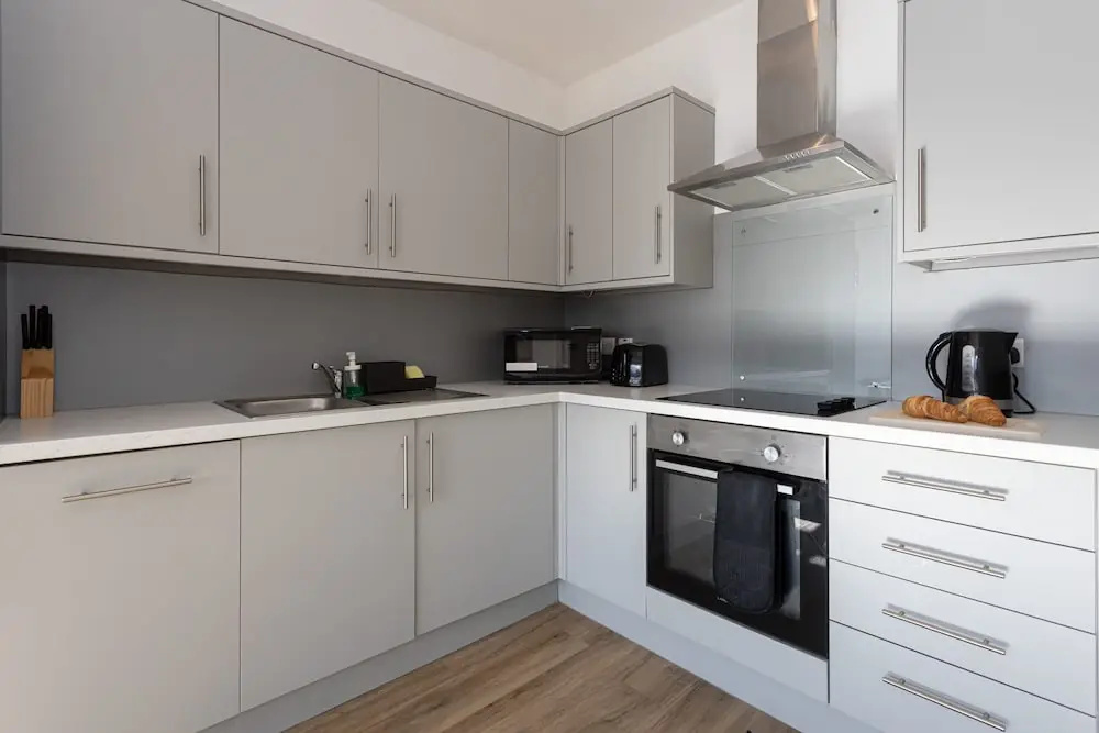 Modern, Stylish 1BR Apartment Nearby AO Arena