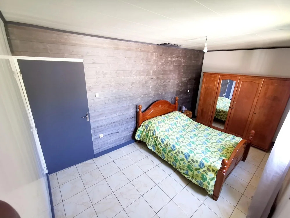 House with 4 Bedrooms in Cilaos, with Wonderful Mountain View, Enclosed Garden And Wifi - 40 Km From the Beach