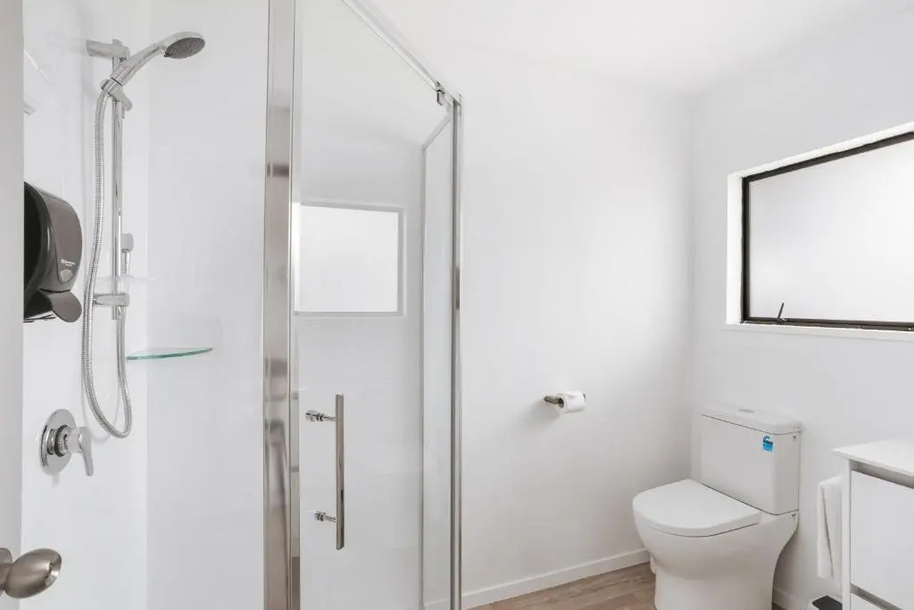Cobblestone Court Motel - Wenzel Motels