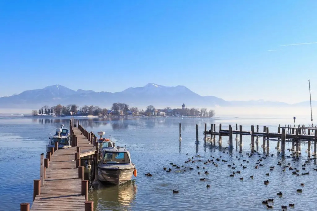 Chalethaus-Chiemsee - 120qm Panorama-Chaletwohnung am Chiemsee - Neubau