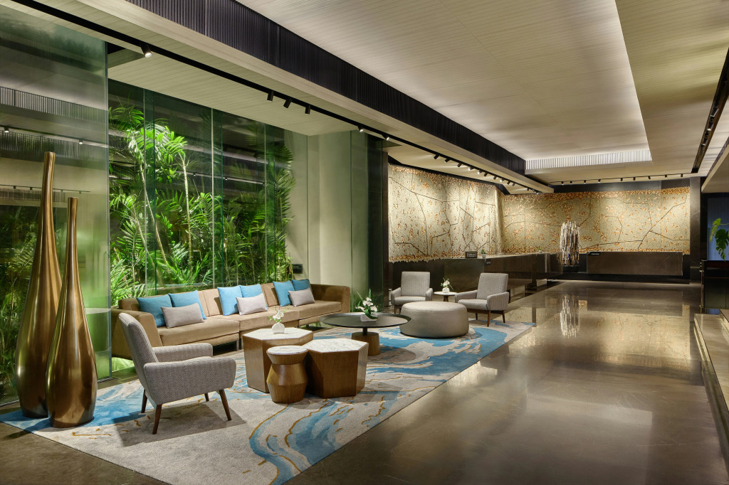 DoubleTree by Hilton Bangkok Ploenchit